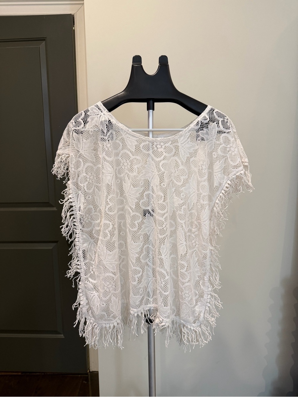 Xhilaration White Floral Lace Fringe Swim Cover Up M